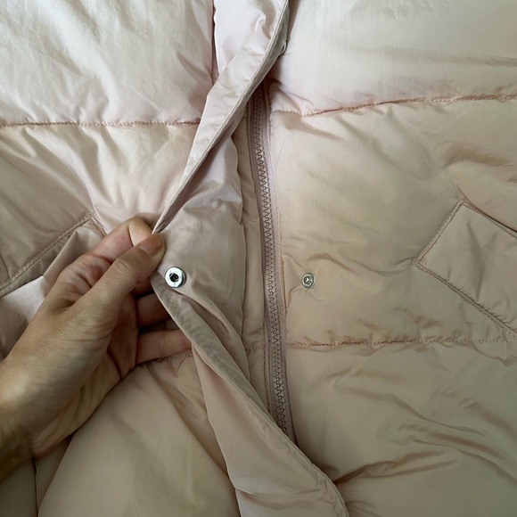 puffer jacket size medium - Picture 4 of 4